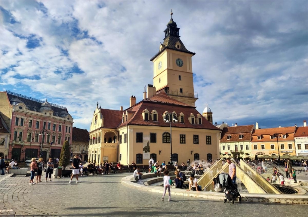 Не тільки замок Дракули: чим туристів приваблює трансільванське місто Брашов 4 Не тільки замок Дракули: чим туристів приваблює трансільванське місто Брашов