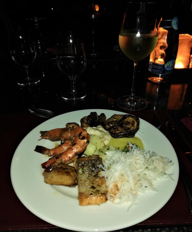 Незвідані Емірати: велич і спокій Рас-ель-Хайми 60 Особливо рекомендуємо спробувати в ОАЕ морепродукти / фото Марина Григоренко