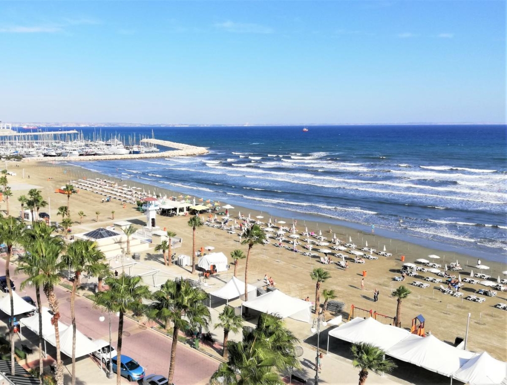 Оксамитовий сезон в Україні Vs за кордоном: куди краще вирушити на море восени 3 На Кіпр з України можна долетіти бюджетними авіалініями / фото Марина Григоренко