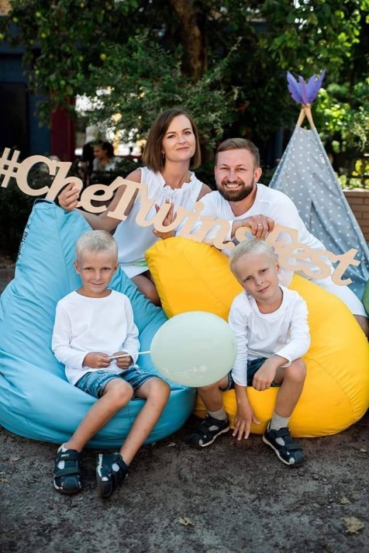 "Only Ukrainian": чи відпочиватимуть українці у готелях за кордоном без росіян 1 Олександр Рись із родиною / Фото з його сторінки в Facebook