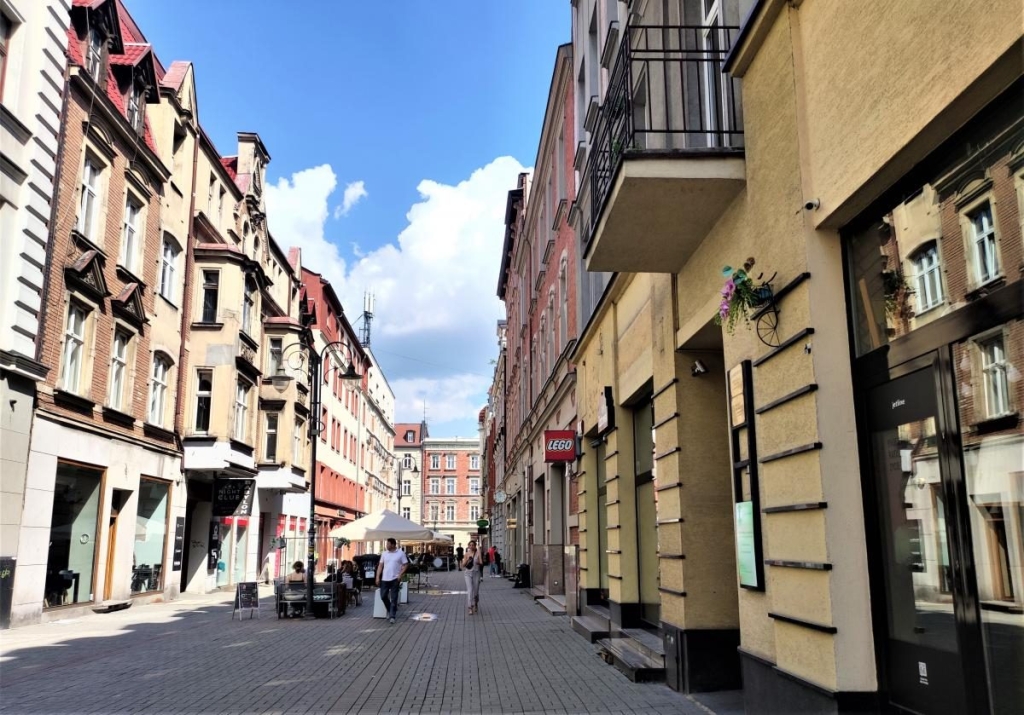 Пересадка в Катовіце: як дістатися до аеропорту, чим зайняти себе в місті 17 Пересадка в Катовіце: як дістатися до аеропорту, чим зайняти себе в місті