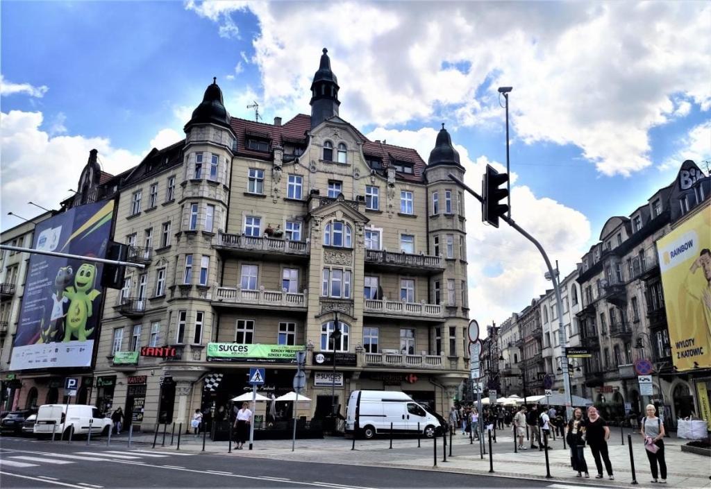 Пересадка в Катовіце: як дістатися до аеропорту, чим зайняти себе в місті 9 Пересадка в Катовіце: як дістатися до аеропорту, чим зайняти себе в місті