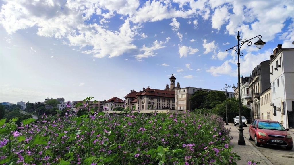 Приємна несподіванка: чому українцям варто звернути увагу на чорноморські пляжі Румунії 32 Приємна несподіванка: чому українцям варто звернути увагу на чорноморські пляжі Румунії