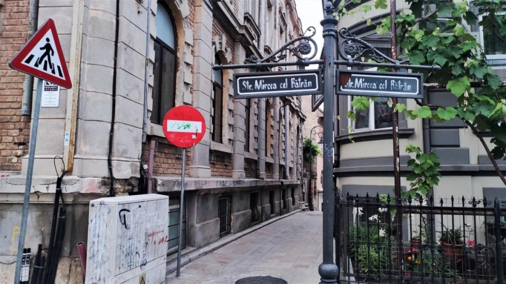 Приємна несподіванка: чому українцям варто звернути увагу на чорноморські пляжі Румунії 26 Приємна несподіванка: чому українцям варто звернути увагу на чорноморські пляжі Румунії