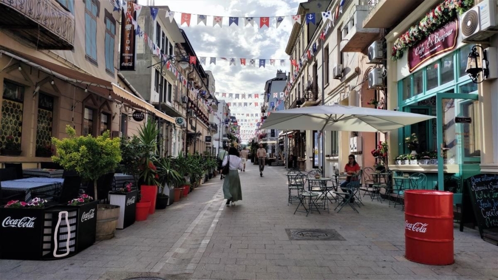 Приємна несподіванка: чому українцям варто звернути увагу на чорноморські пляжі Румунії 17 Приємна несподіванка: чому українцям варто звернути увагу на чорноморські пляжі Румунії