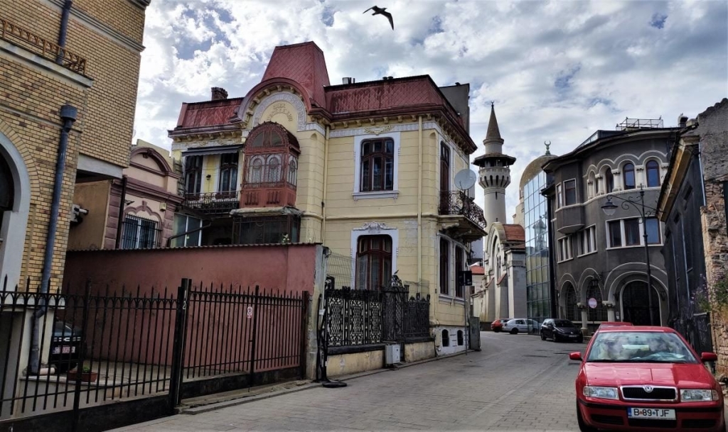 Приємна несподіванка: чому українцям варто звернути увагу на чорноморські пляжі Румунії 22 Приємна несподіванка: чому українцям варто звернути увагу на чорноморські пляжі Румунії