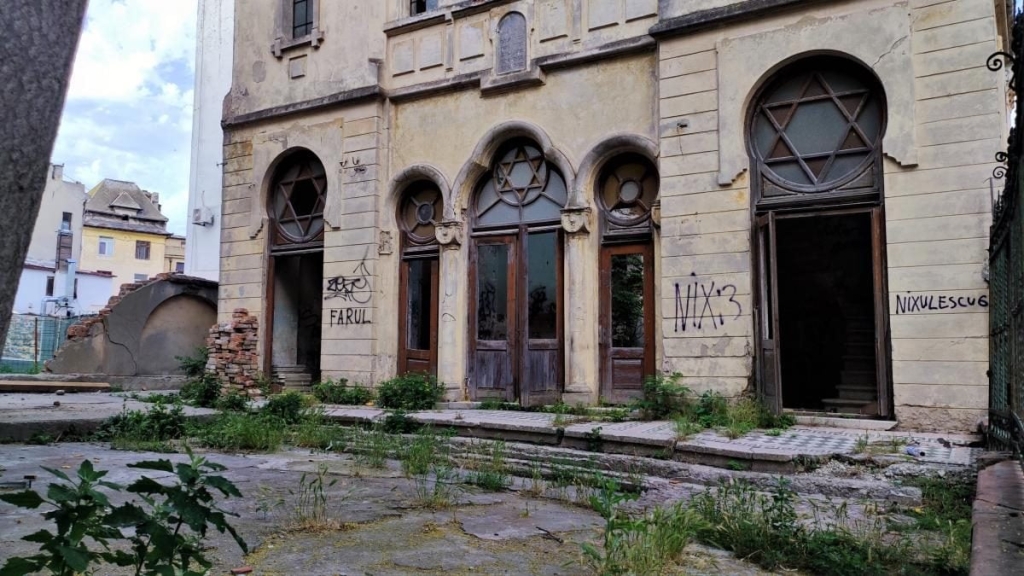 Приємна несподіванка: чому українцям варто звернути увагу на чорноморські пляжі Румунії 36 Приємна несподіванка: чому українцям варто звернути увагу на чорноморські пляжі Румунії