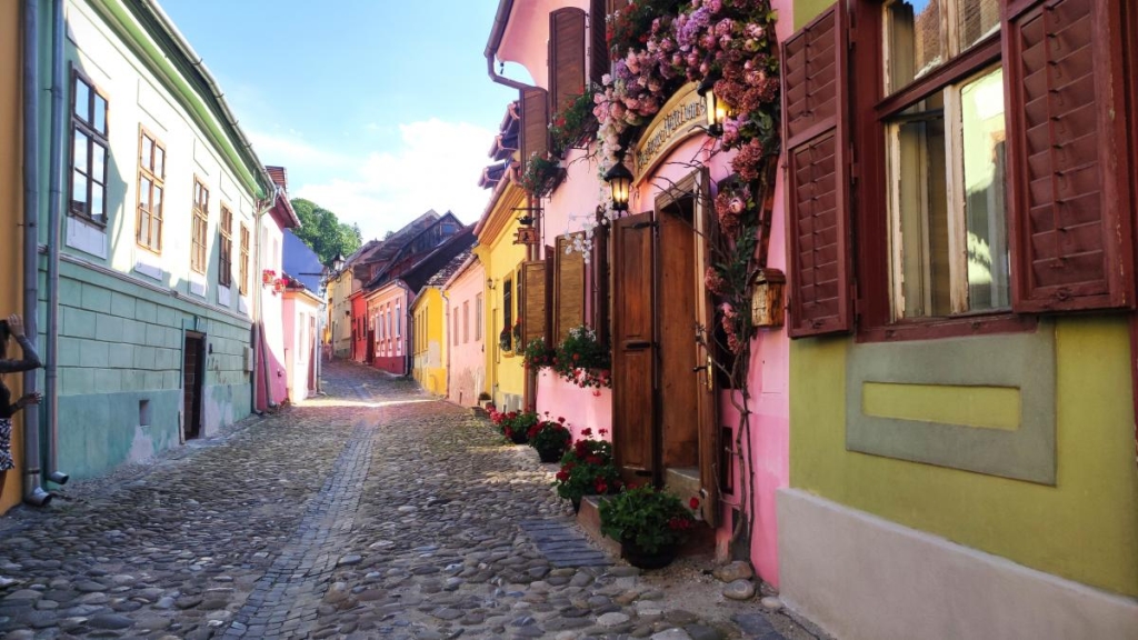 Сігішоара: найінстаграмніше місто Румунії та справжня батьківщина Дракули 28 Типові вулички Сігішоари / фото Марина Григоренко