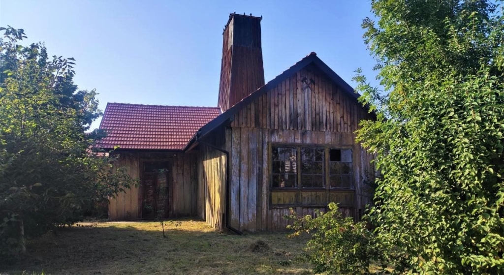 Дрогобич: відкрийте для себе! Дрогобич: мальовниче місто з багатою історією та унікальною архітектурою, ідеальне для туризму.