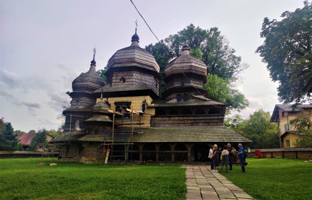 Сім міст України, які варто відвідати восени 2 Церква Святого Юра у Дрогобичі / фото Марина Григоренко