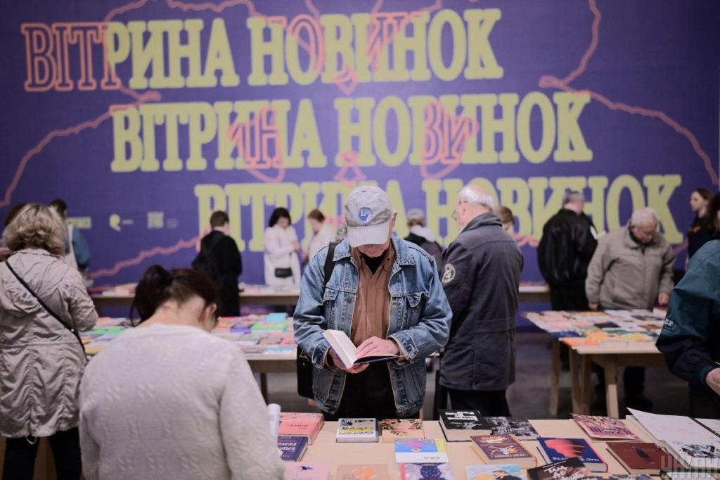 У Києві стартував "Книжковий Арсенал": як пройшов перший день фестивалю (фоторепортаж) 11 У Києві стартував "Книжковий Арсенал": як пройшов перший день фестивалю (фоторепортаж)