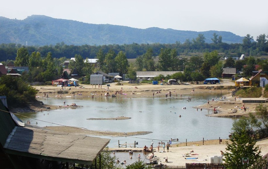 Українські Атлантиди: історичні пам'ятки та храми, що зникли під водою Українські Атлантиди: історичні пам'ятки та храми, що зникли під водою 5