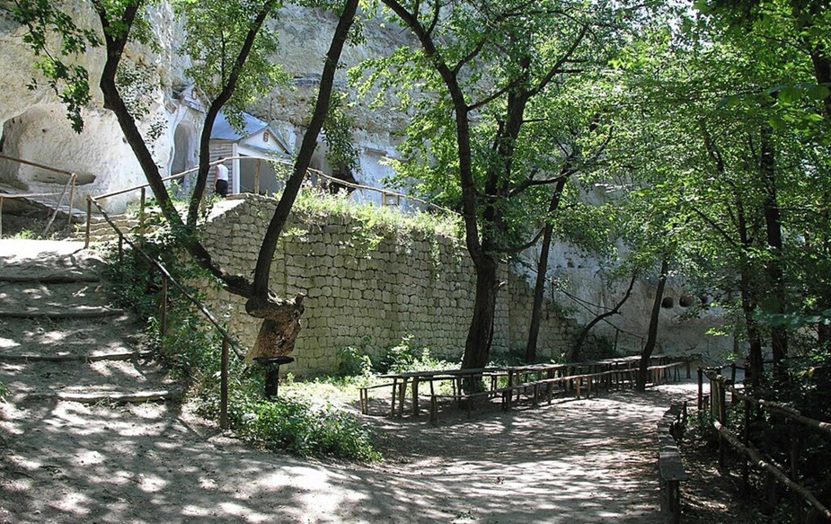 Українські Атлантиди: історичні пам'ятки та храми, що зникли під водою Українські Атлантиди: історичні пам'ятки та храми, що зникли під водою 2