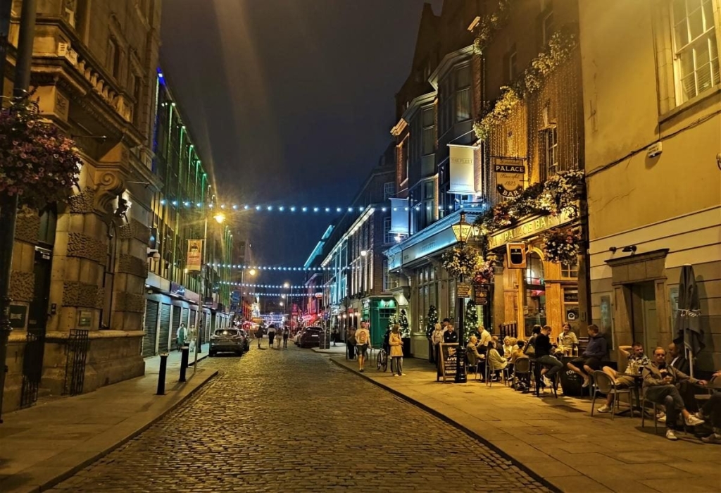 Від нічних вогнів Темпл-бару до "полювання" на оленів: чим вражає ірландський Дублін 48 Від нічних вогнів Темпл-бару до "полювання" на оленів: чим вражає ірландський Дублін