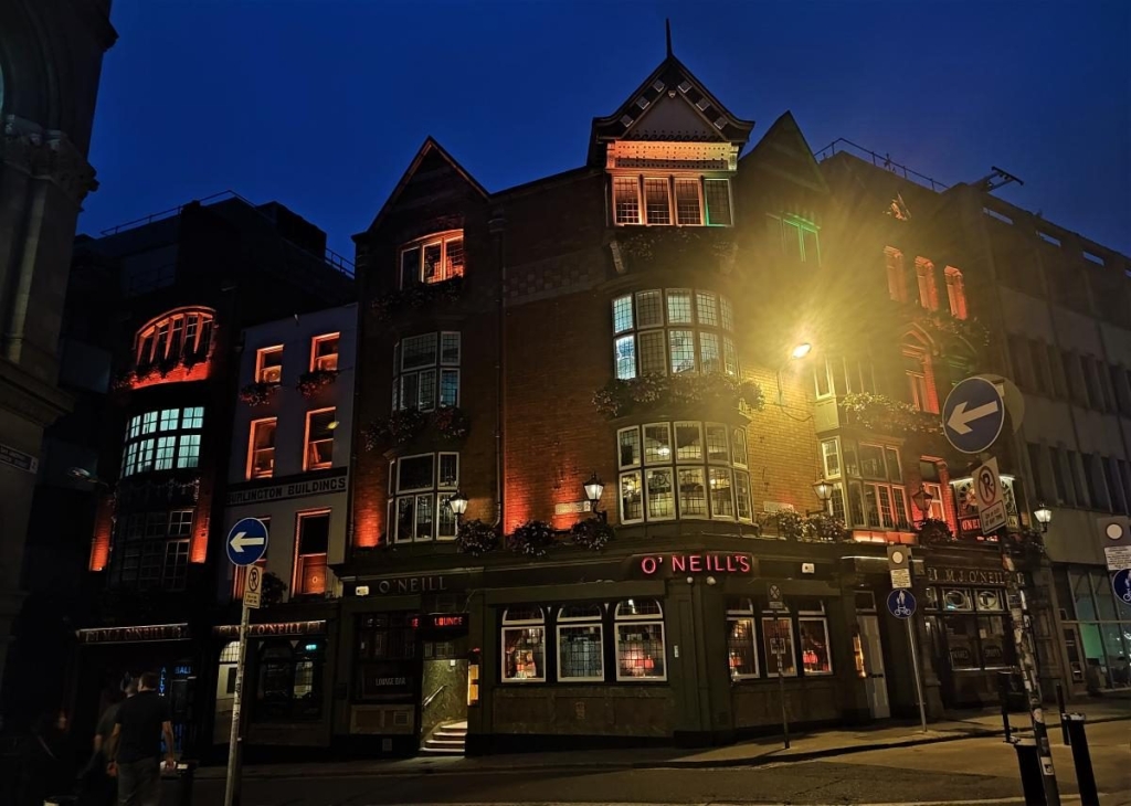 Від нічних вогнів Темпл-бару до "полювання" на оленів: чим вражає ірландський Дублін 45 Від нічних вогнів Темпл-бару до "полювання" на оленів: чим вражає ірландський Дублін