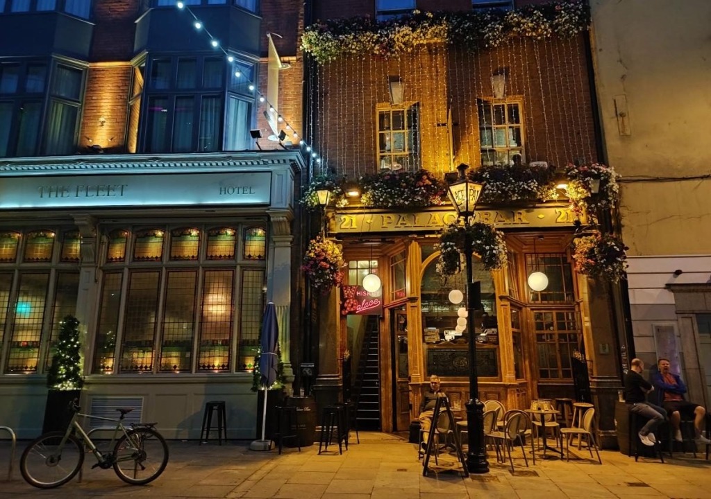 Від нічних вогнів Темпл-бару до "полювання" на оленів: чим вражає ірландський Дублін 40 Від нічних вогнів Темпл-бару до "полювання" на оленів: чим вражає ірландський Дублін