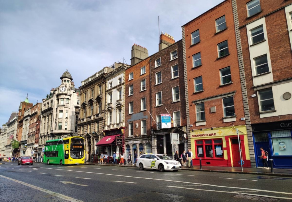 Від нічних вогнів Темпл-бару до "полювання" на оленів: чим вражає ірландський Дублін 27 Транспорт в Дубліні має певні нюанси / фото Марина Григоренко