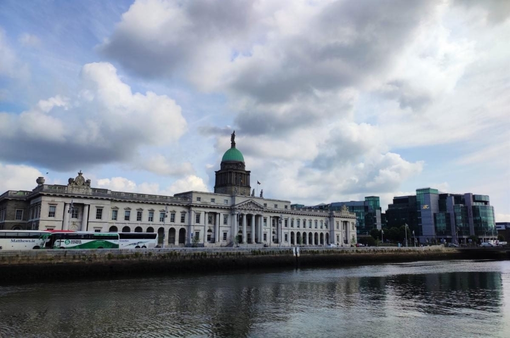 Від нічних вогнів Темпл-бару до "полювання" на оленів: чим вражає ірландський Дублін 22 Від нічних вогнів Темпл-бару до "полювання" на оленів: чим вражає ірландський Дублін