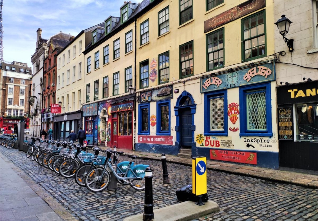 Від нічних вогнів Темпл-бару до "полювання" на оленів: чим вражає ірландський Дублін 101 Дублін – це неймовірно колоритне місто / фото Марина Григоренко