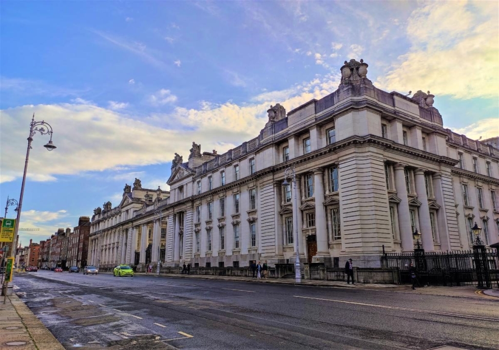 Від нічних вогнів Темпл-бару до "полювання" на оленів: чим вражає ірландський Дублін 13 Від нічних вогнів Темпл-бару до "полювання" на оленів: чим вражає ірландський Дублін
