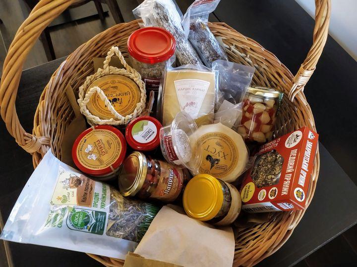 Відпочинок під час війни: що пропонують туристам на Закарпатті 4 Власники готелів, садиб у переважній більшості розуміють, що нині не той час, щоб заробляти / фото Федор Шандор