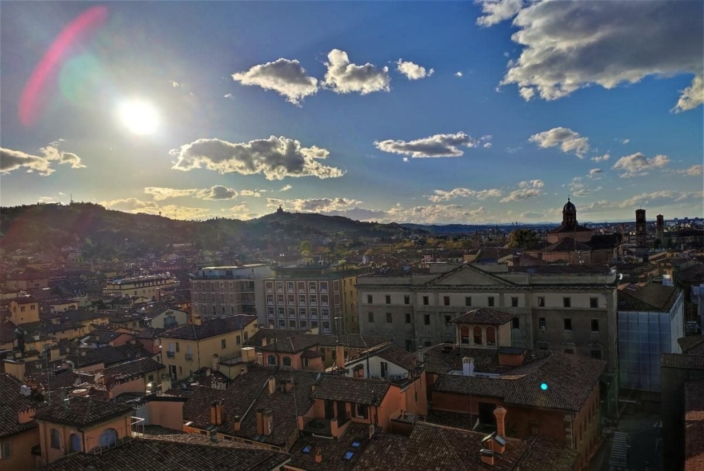 Вікенд в Болоньї: чим вражає туристів розкішна "темна конячка" Італії 41 Вікенд в Болоньї: чим вражає туристів розкішна "темна конячка" Італії