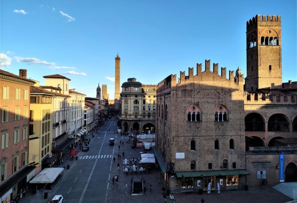 Вікенд в Болоньї: чим вражає туристів розкішна "темна конячка" Італії 40 Вікенд в Болоньї: чим вражає туристів розкішна "темна конячка" Італії