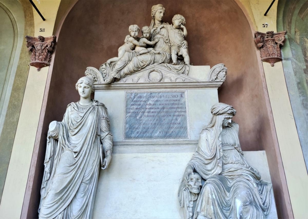 Вікенд в Болоньї: чим вражає туристів розкішна "темна конячка" Італії 63 Вікенд в Болоньї: чим вражає туристів розкішна "темна конячка" Італії