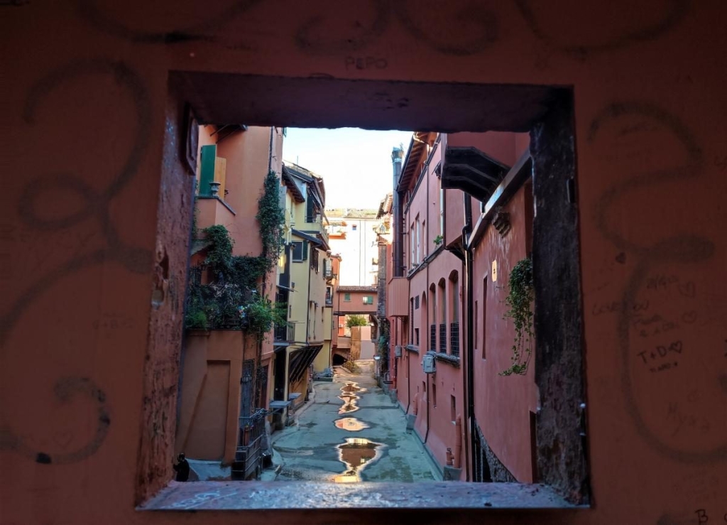 Вікенд в Болоньї: чим вражає туристів розкішна "темна конячка" Італії 13 Вікенд в Болоньї: чим вражає туристів розкішна "темна конячка" Італії