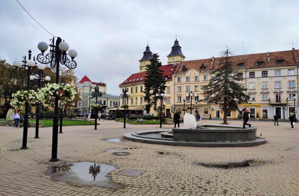 Вікенд в Івано-Франківську: затишне та сучасне місто, яке не впізнати 4 Вікенд в Івано-Франківську: затишне та сучасне місто, яке не впізнати