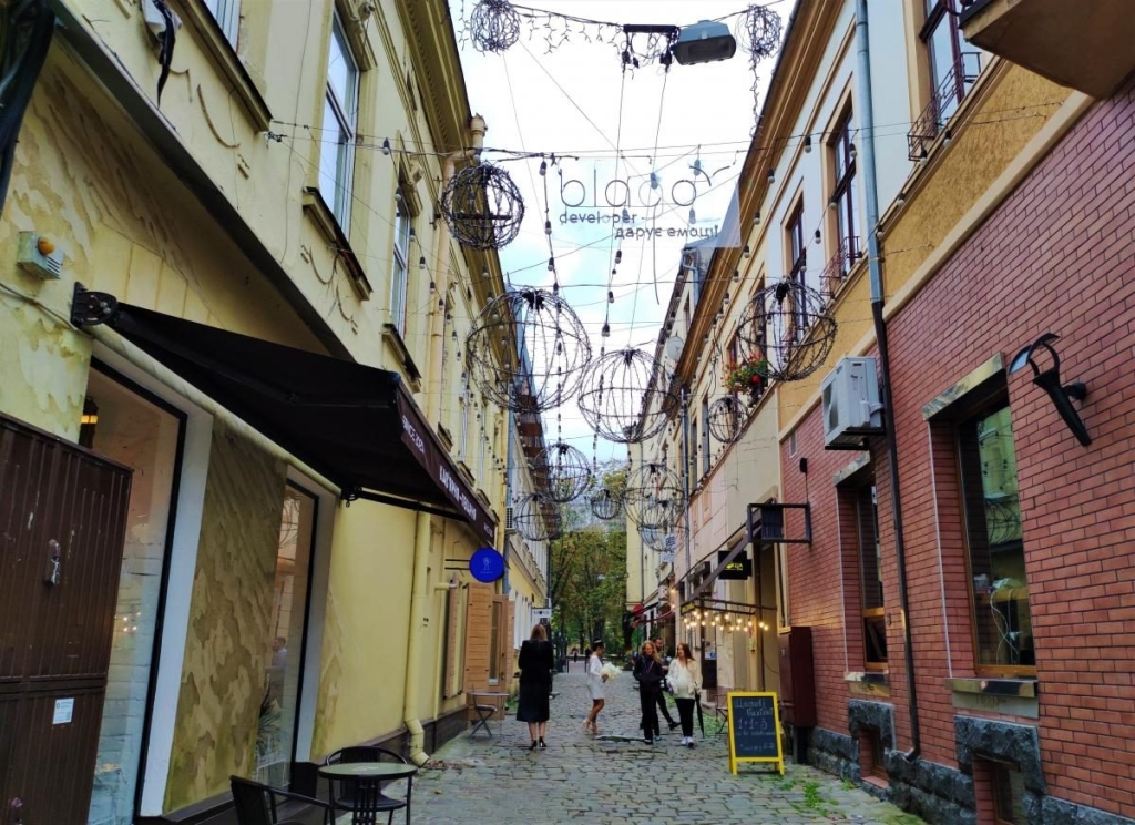 Вікенд в Івано-Франківську: затишне та сучасне місто, яке не впізнати 15 Вікенд в Івано-Франківську: затишне та сучасне місто, яке не впізнати