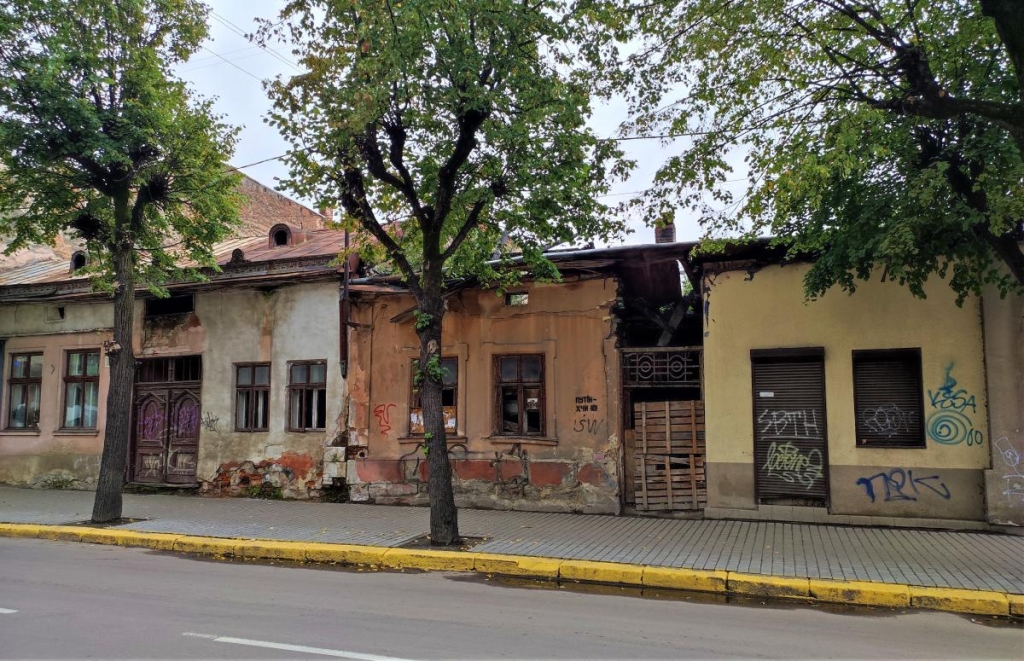 Вікенд в Івано-Франківську: затишне та сучасне місто, яке не впізнати 39 Закинуті будівлі Івано-Франківська / фото Марина Григоренко
