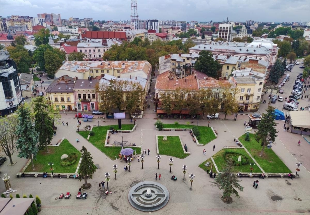 Вікенд в Івано-Франківську: затишне та сучасне місто, яке не впізнати 13 Вікенд в Івано-Франківську: затишне та сучасне місто, яке не впізнати