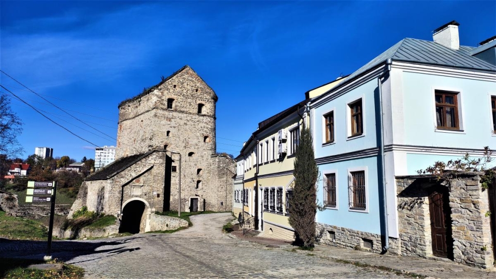 Вікенд в Кам'янець-Подільську: що подивитися та де смачно поїсти 20 Башта Стефана Баторія / фото Марина Григоренко