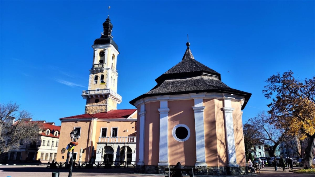 Вікенд в Кам'янець-Подільську: що подивитися та де смачно поїсти 23 Будинок польського магістрату / фото Марина Григоренко