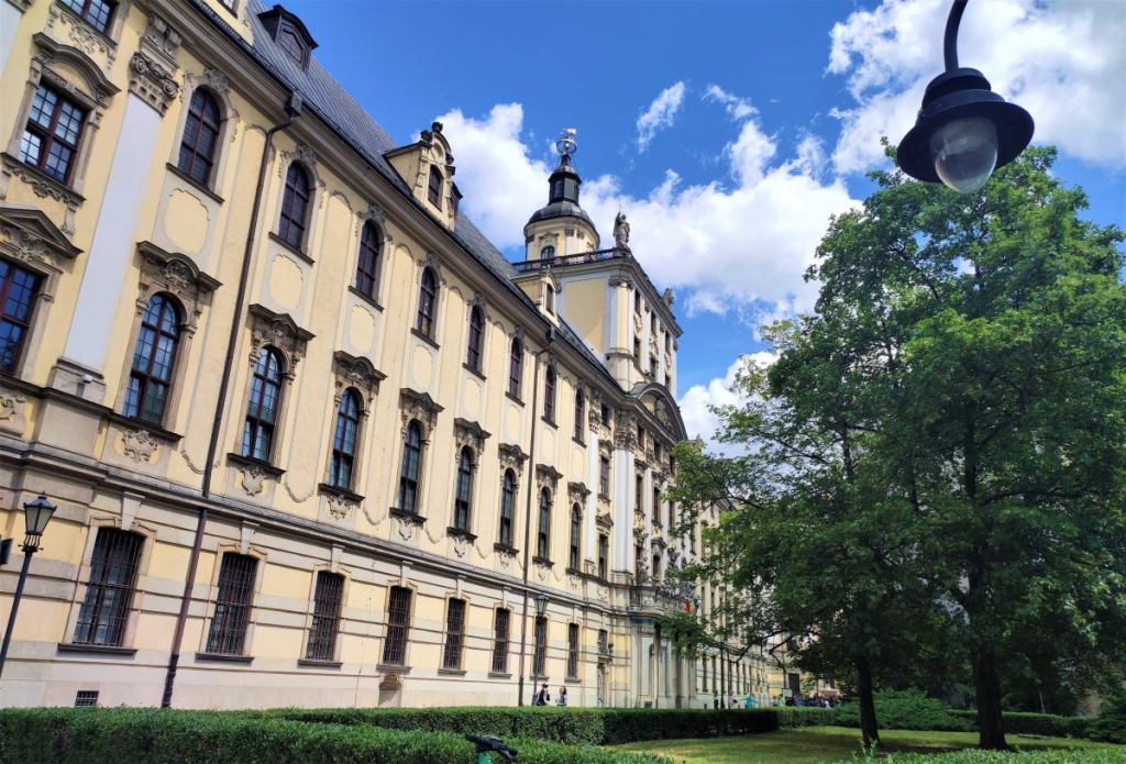 Вроцлав: суміш тисячолітньої історії та молодіжного вайбу 2 Вроцлав відомий великою кількістю вищих навчальник закладів / фото Марина Григоренко