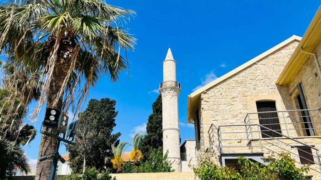 Їсти, молитися, пити. Кіпр – острів сили, обжерливості, молитов і задоволень 71 Їсти, молитися, пити. Кіпр – острів сили, обжерливості, молитов і задоволень