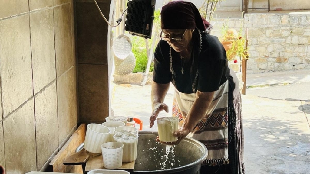 Їсти, молитися, пити. Кіпр – острів сили, обжерливості, молитов і задоволень 135 Їсти, молитися, пити. Кіпр – острів сили, обжерливості, молитов і задоволень