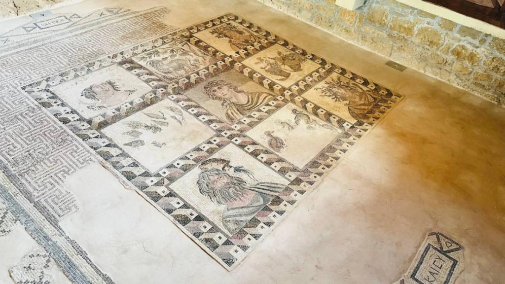 Їсти, молитися, пити. Кіпр – острів сили, обжерливості, молитов і задоволень 120 Їсти, молитися, пити. Кіпр – острів сили, обжерливості, молитов і задоволень