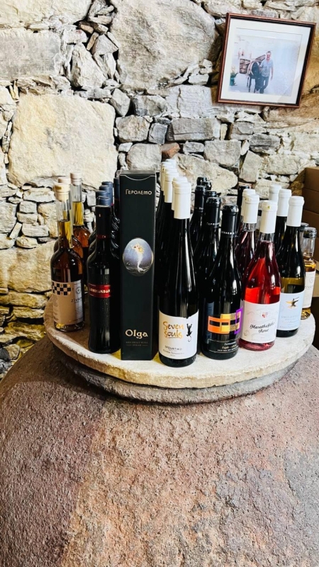 Їсти, молитися, пити. Кіпр – острів сили, обжерливості, молитов і задоволень 184 Їсти, молитися, пити. Кіпр – острів сили, обжерливості, молитов і задоволень