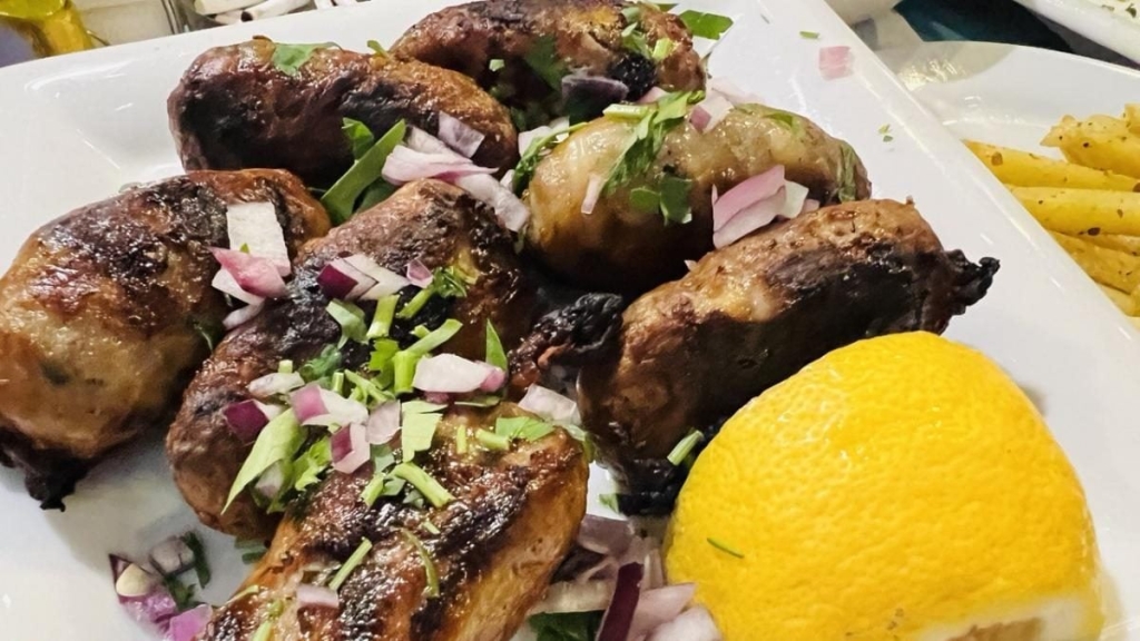 Їсти, молитися, пити. Кіпр – острів сили, обжерливості, молитов і задоволень 36 Їсти, молитися, пити. Кіпр – острів сили, обжерливості, молитов і задоволень