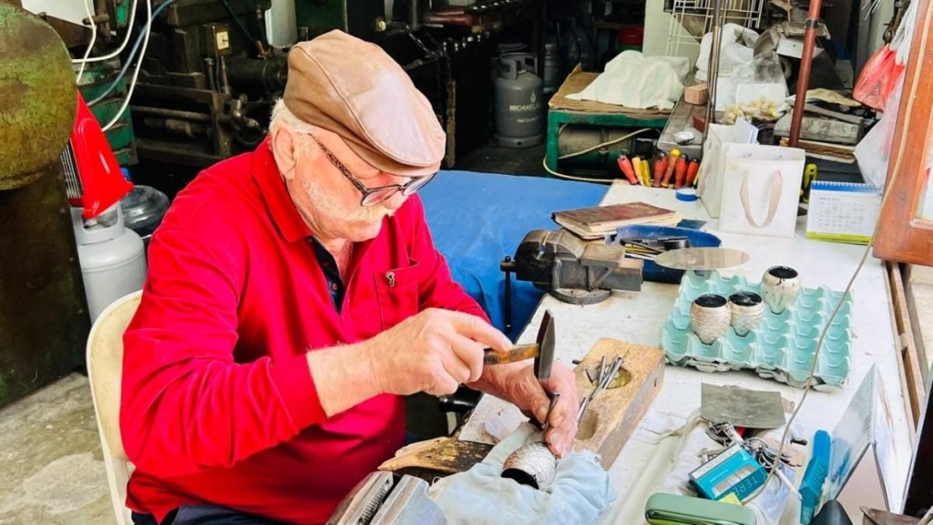 Їсти, молитися, пити. Кіпр – острів сили, обжерливості, молитов і задоволень 177 Їсти, молитися, пити. Кіпр – острів сили, обжерливості, молитов і задоволень