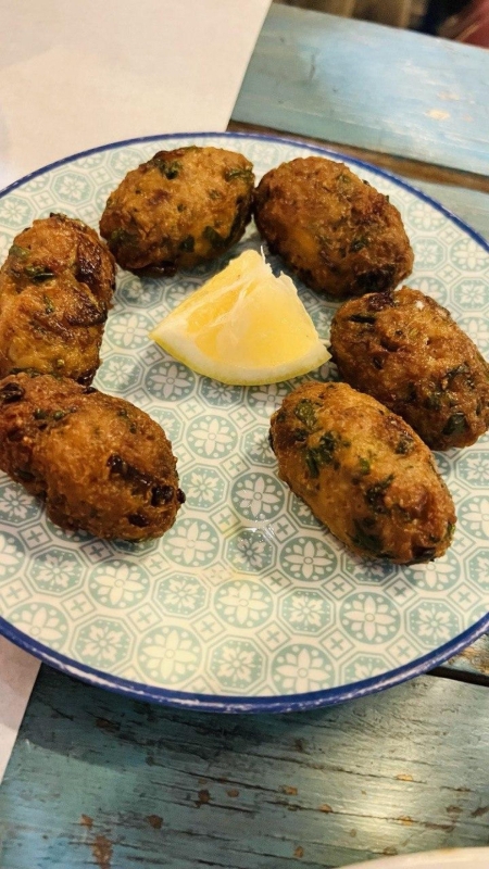 Їсти, молитися, пити. Кіпр – острів сили, обжерливості, молитов і задоволень 34 Їсти, молитися, пити. Кіпр – острів сили, обжерливості, молитов і задоволень