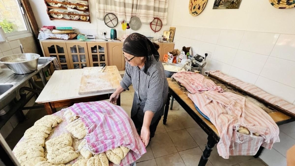 Їсти, молитися, пити. Кіпр – острів сили, обжерливості, молитов і задоволень 130 Їсти, молитися, пити. Кіпр – острів сили, обжерливості, молитов і задоволень