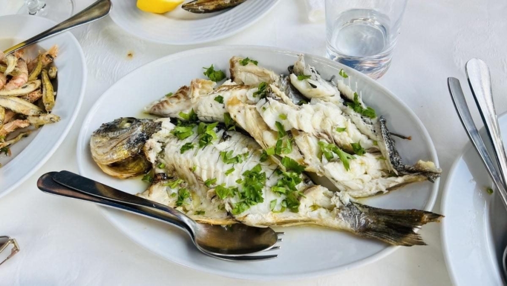 Їсти, молитися, пити. Кіпр – острів сили, обжерливості, молитов і задоволень 54 Їсти, молитися, пити. Кіпр – острів сили, обжерливості, молитов і задоволень