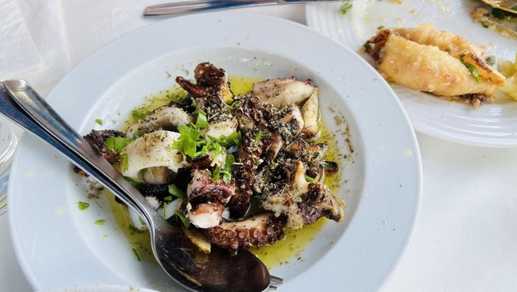 Їсти, молитися, пити. Кіпр – острів сили, обжерливості, молитов і задоволень 53 Їсти, молитися, пити. Кіпр – острів сили, обжерливості, молитов і задоволень