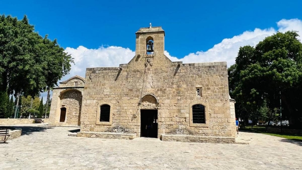 Їсти, молитися, пити. Кіпр – острів сили, обжерливості, молитов і задоволень 56 Їсти, молитися, пити. Кіпр – острів сили, обжерливості, молитов і задоволень