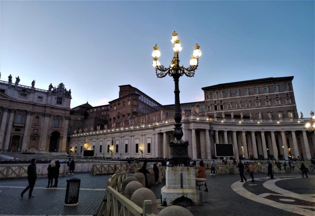 Заглянути до Ватикану 6 Заглянути до Ватикану