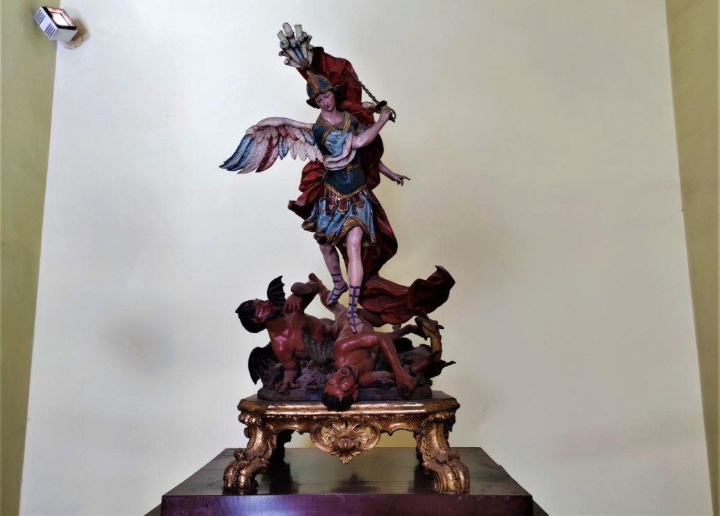 Зрозуміти і полюбити Неаполь: Марадона, клоуни і контрасти 31 Зрозуміти і полюбити Неаполь: Марадона, клоуни і контрасти