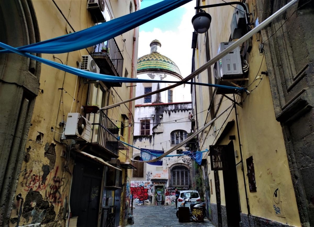 Зрозуміти і полюбити Неаполь: Марадона, клоуни і контрасти 81 Зрозуміти і полюбити Неаполь: Марадона, клоуни і контрасти